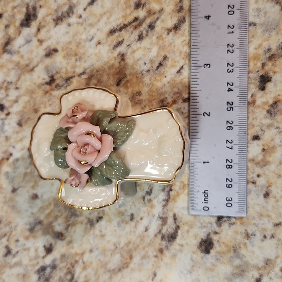 Vintage Trinket Box - Picture 5 of 7